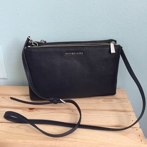 MICHAEL KORS Leather Crossbody purse